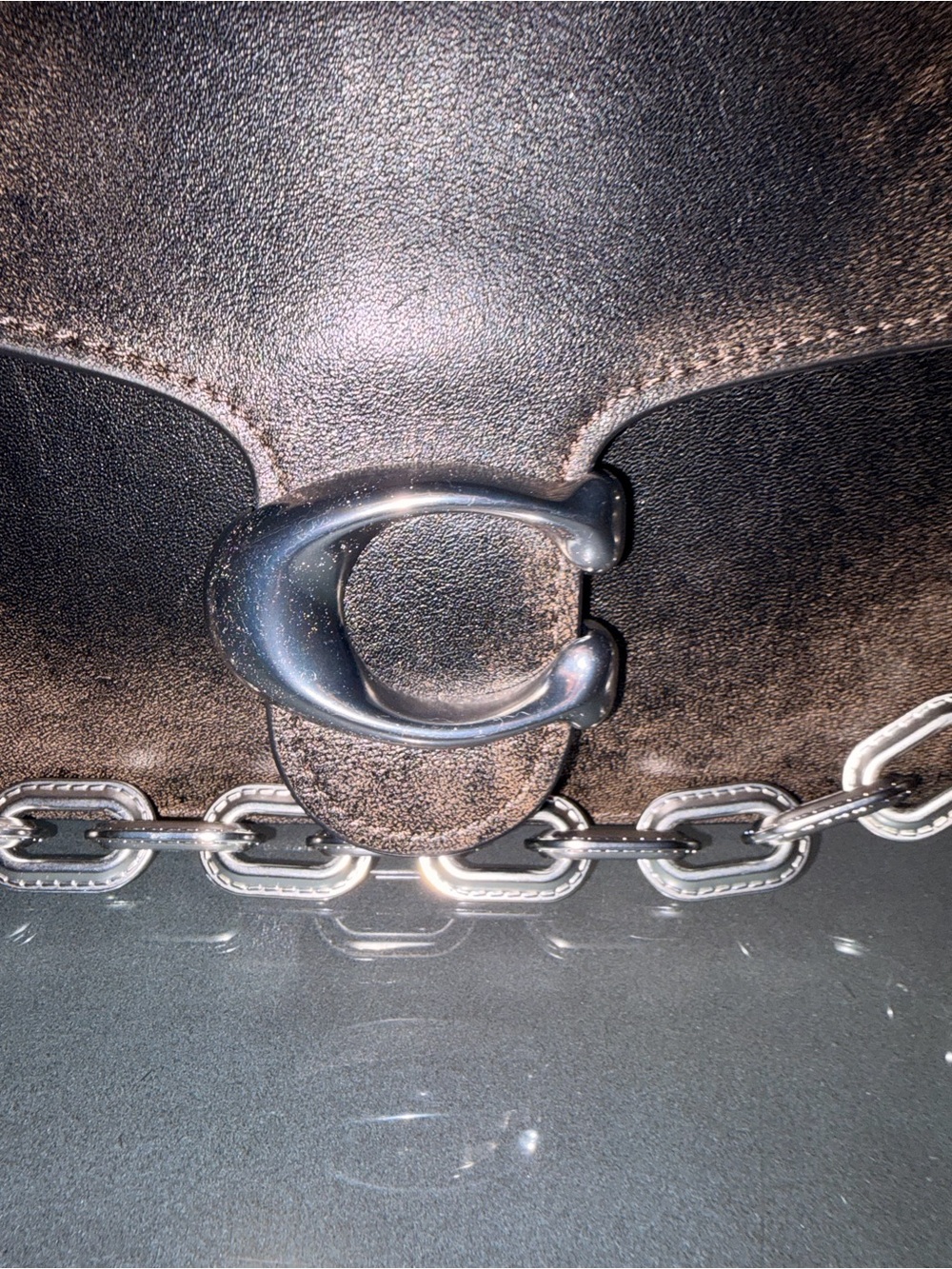 Coach Chained Soft Tabby - Picture 9 of 16